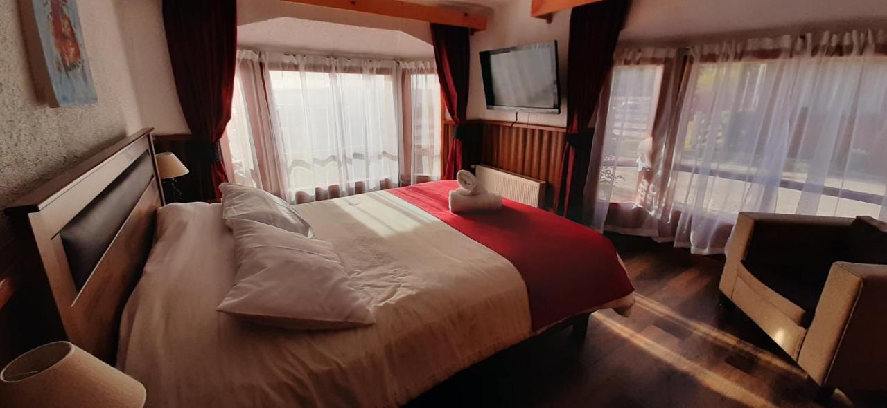Hostal Vista Al Mar Hct Ancud Ngoại thất bức ảnh